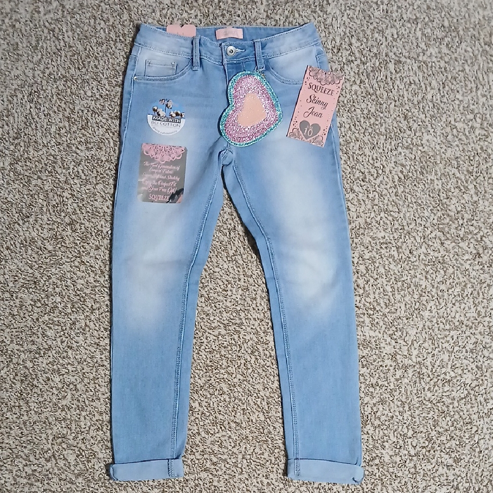 NWT Light Blue SQUEEZE skinny Jeans with Heart Patch zipper wallet